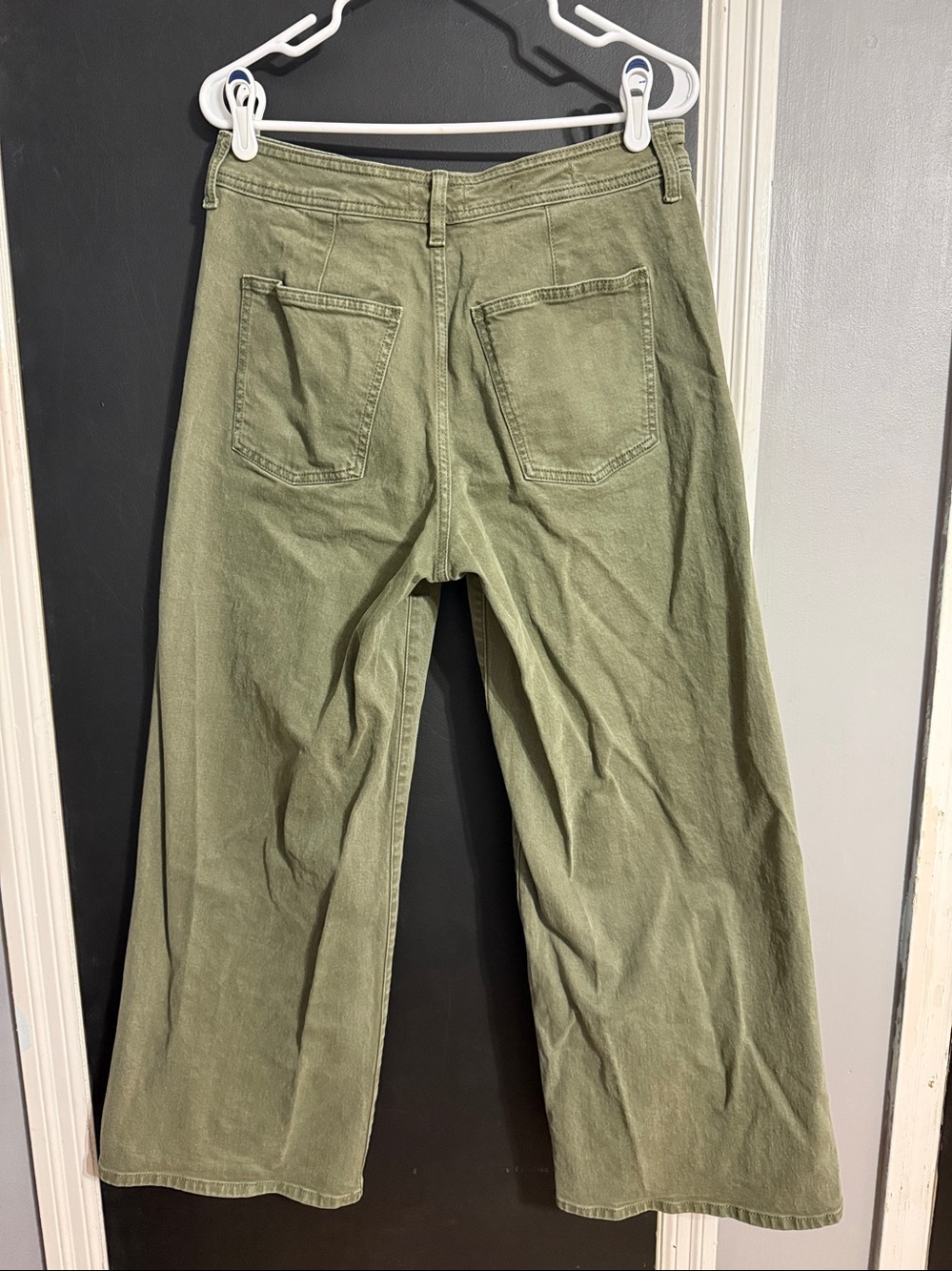 Universal Thread High Rise Wide Leg Ankle Size: 10 Ins: 28.5” - Picture 2 of 6